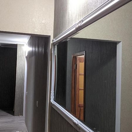 Apartments Near The Trinity Church On Dovzhenko Street,102 Cherníhiv Exterior foto